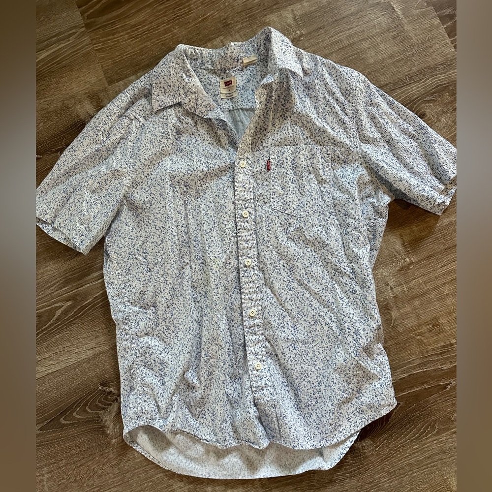Levi’s Short Sleeve Printed Button Down Shirt